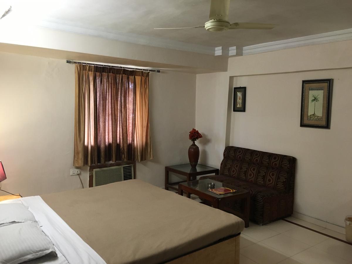 Hotel Grand Arjun Rāipur Екстериор снимка